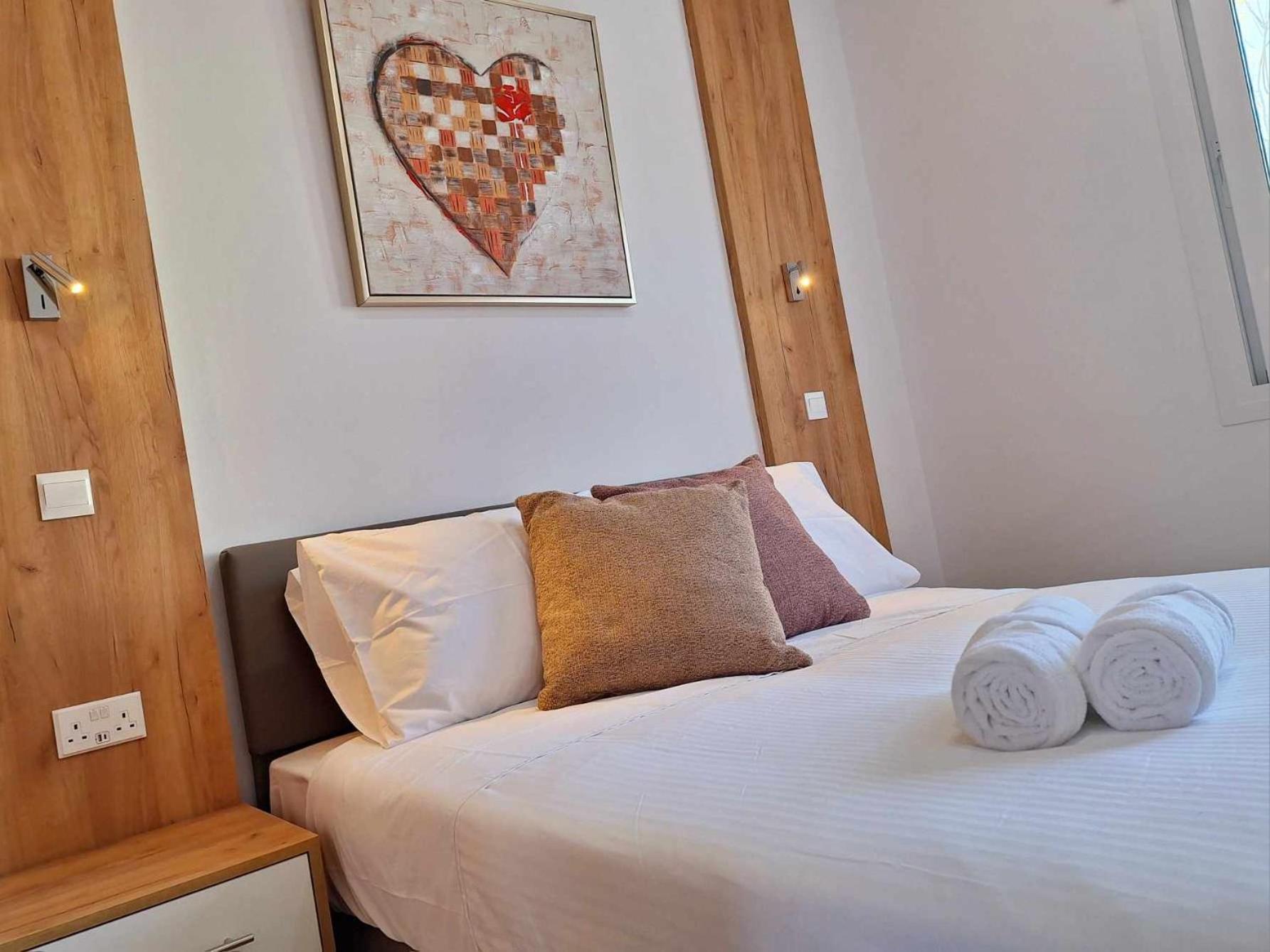 Stylish Apt Kato Paphos Close To Beach & Vibrant Harbor Life Ngoại thất bức ảnh