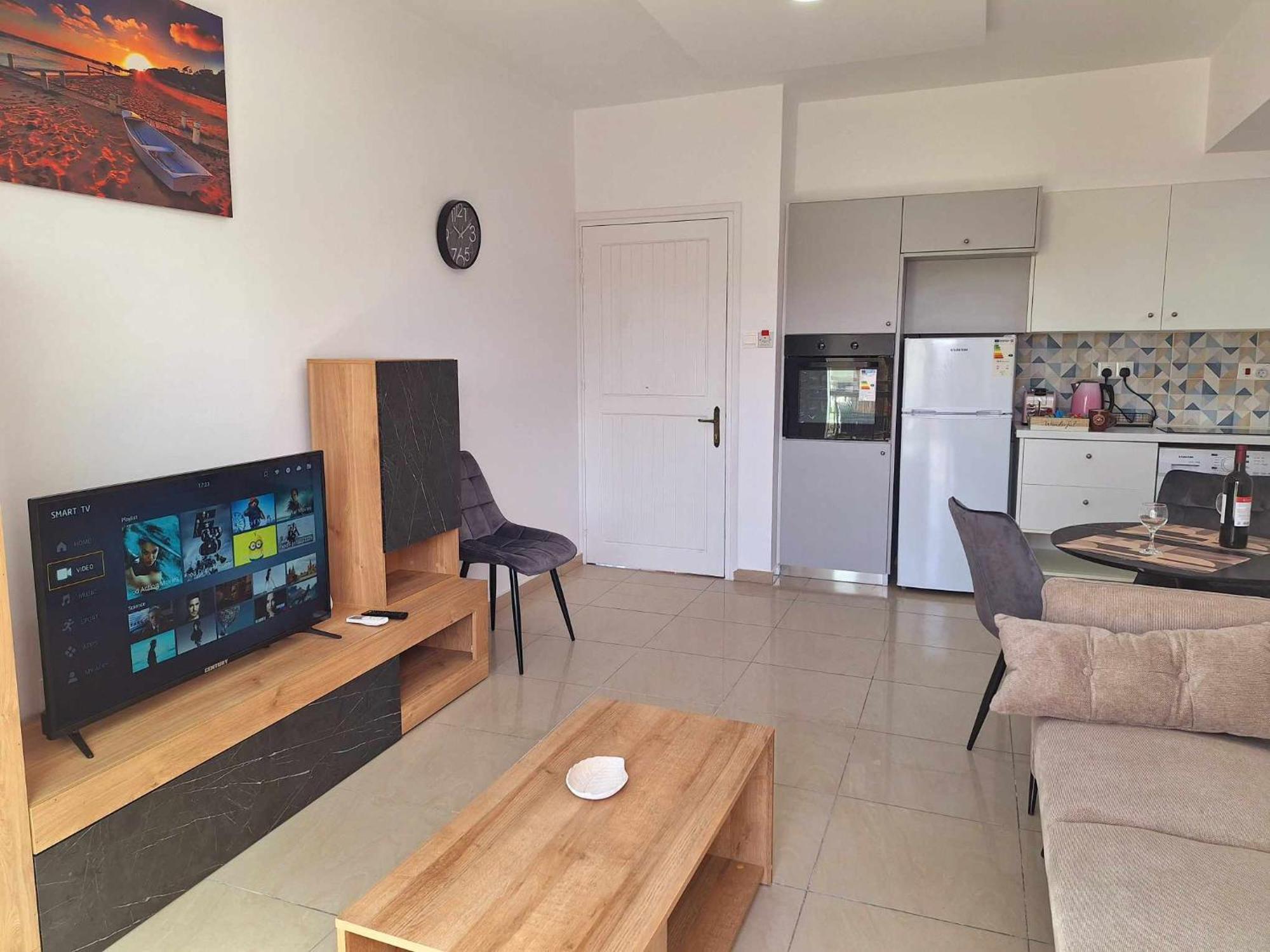 Stylish Apt Kato Paphos Close To Beach & Vibrant Harbor Life Ngoại thất bức ảnh