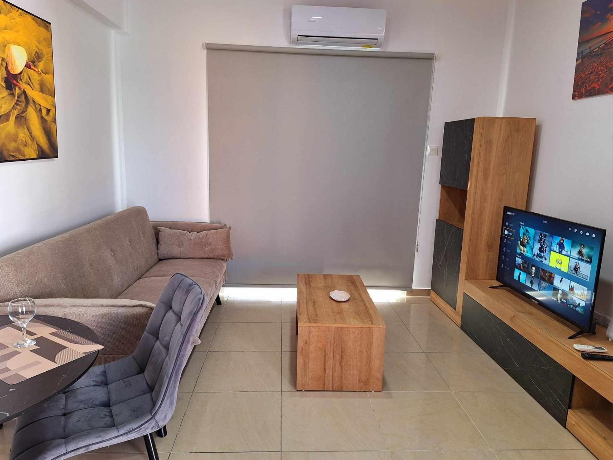 Stylish Apt Kato Paphos Close To Beach & Vibrant Harbor Life Ngoại thất bức ảnh