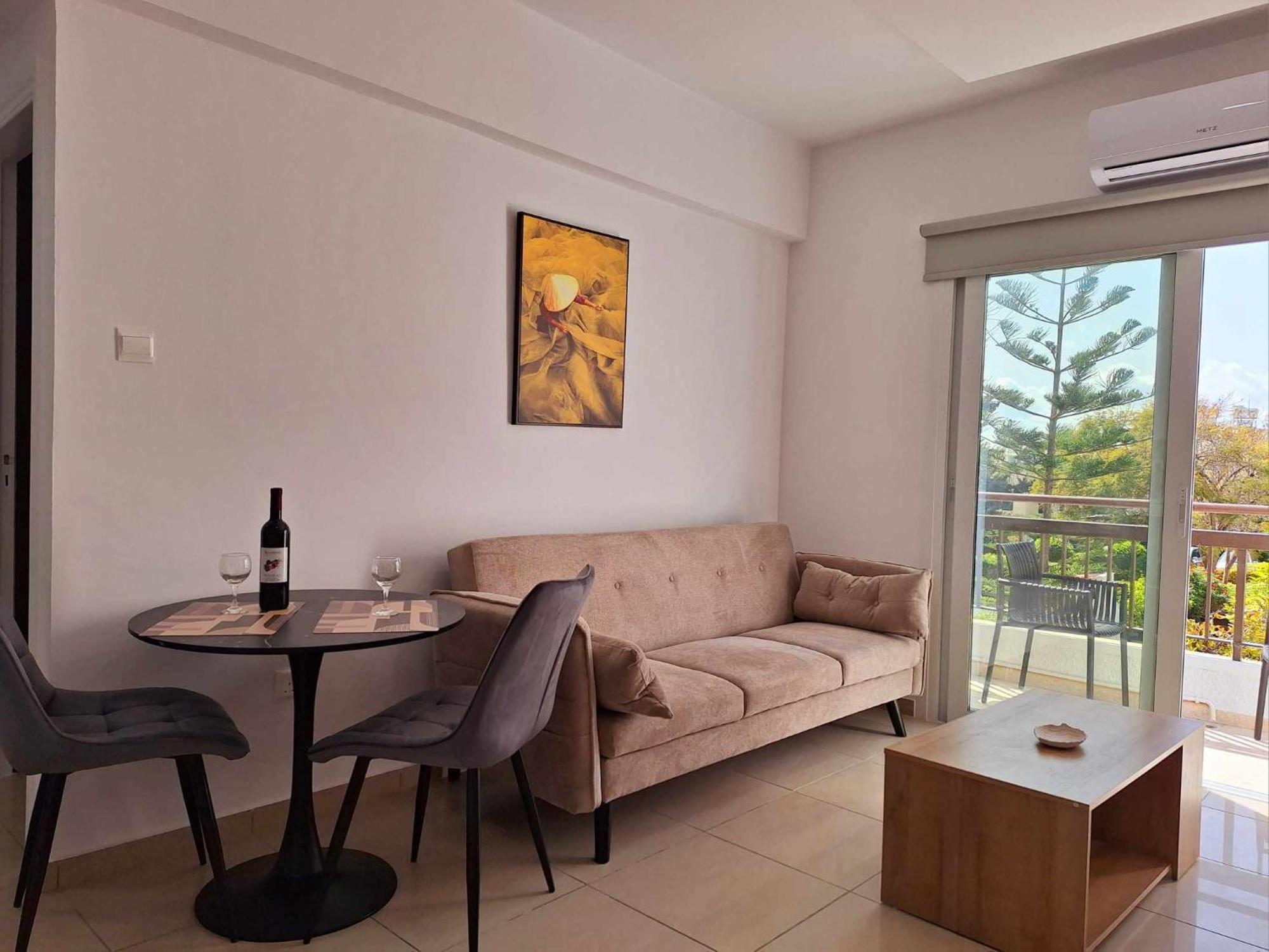 Stylish Apt Kato Paphos Close To Beach & Vibrant Harbor Life Ngoại thất bức ảnh
