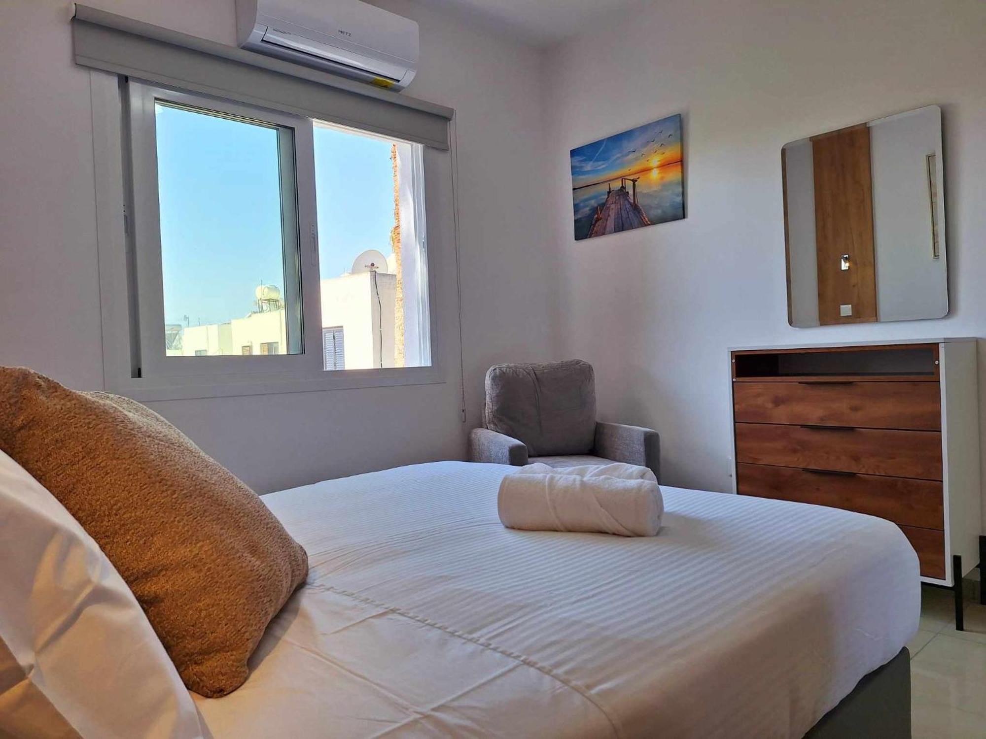 Stylish Apt Kato Paphos Close To Beach & Vibrant Harbor Life Ngoại thất bức ảnh