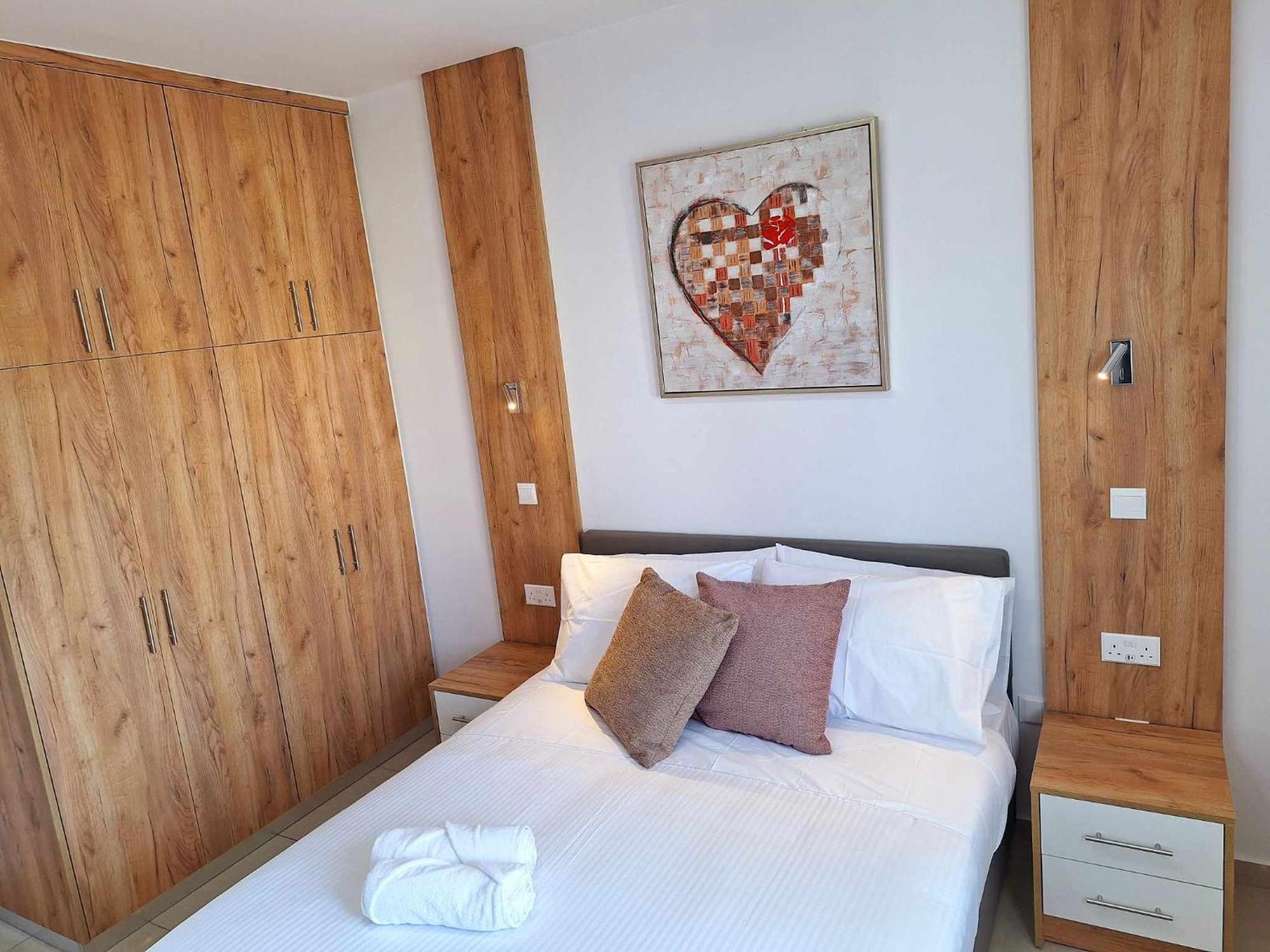 Stylish Apt Kato Paphos Close To Beach & Vibrant Harbor Life Ngoại thất bức ảnh