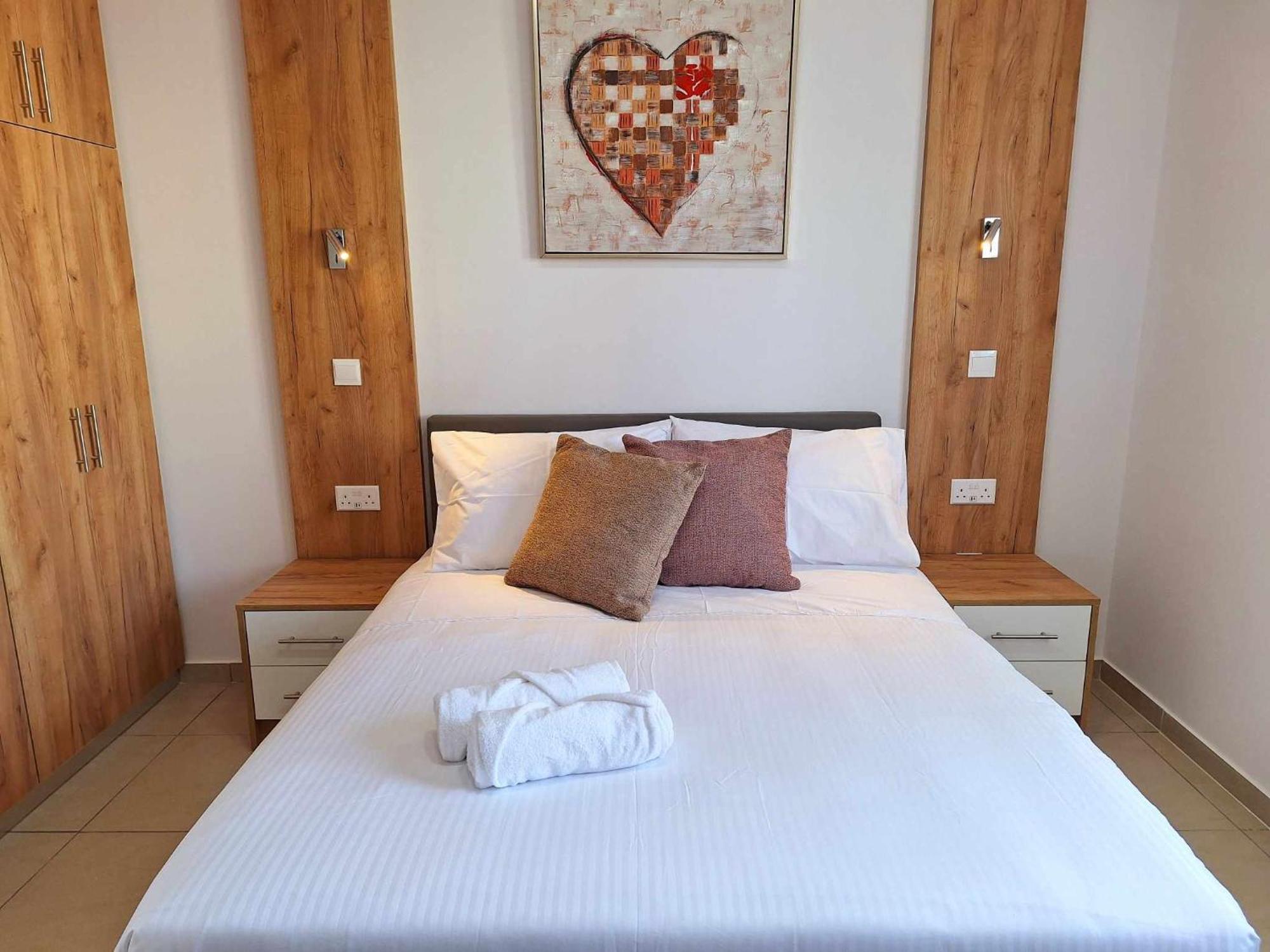 Stylish Apt Kato Paphos Close To Beach & Vibrant Harbor Life Ngoại thất bức ảnh
